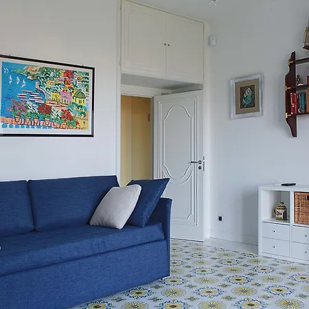 Splendid Apt Sea View Apartment *