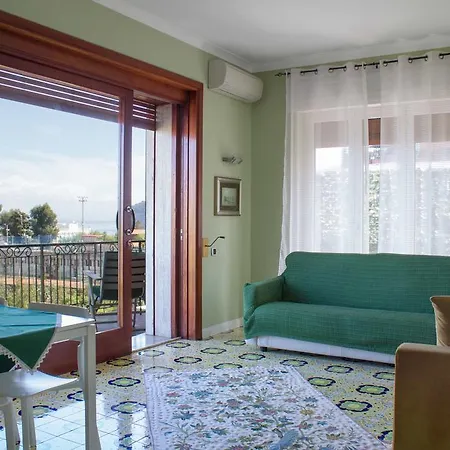 Apartment Splendid Apt Sea View *